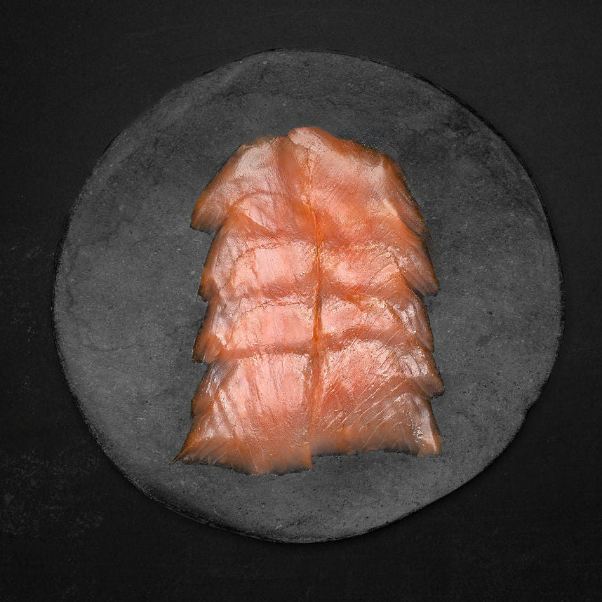 Skiveskåret koldrøget laks fra lokalt røgeri (Nytår) - Kystfisken