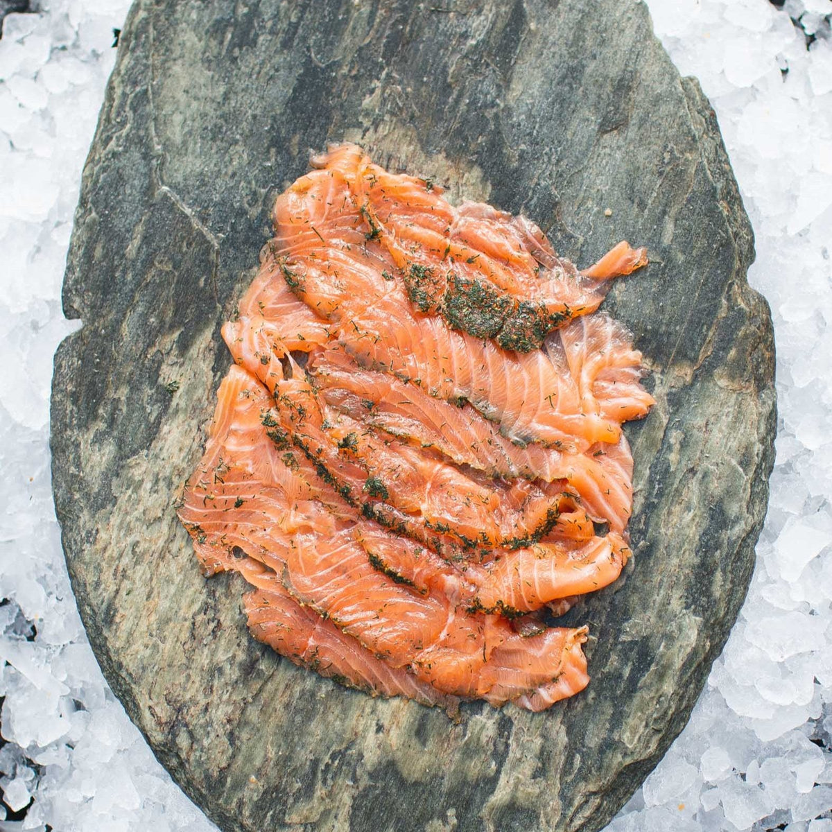 Gravad laks fra lokalt røgeri - Kystfisken